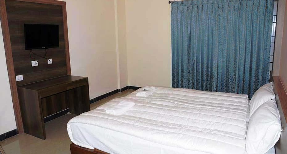 Hotel Mayura International, Hassan 4